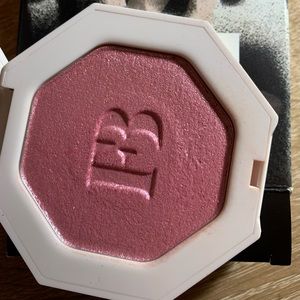 FENTY Wattabrat Highlighter